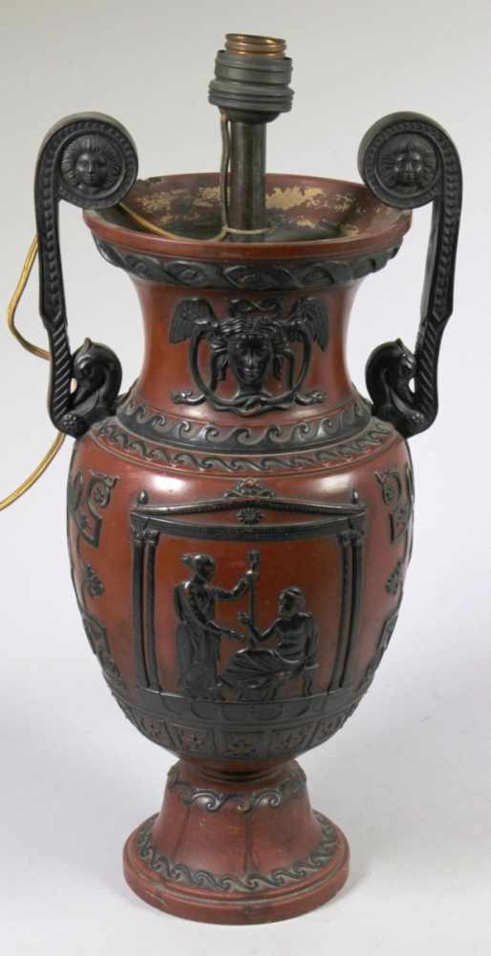 Keramik-Lampenfuß, dt., um 1880, runder Stand, gebauchter Korpus, seitlich mit< - Bild 2 aus 4