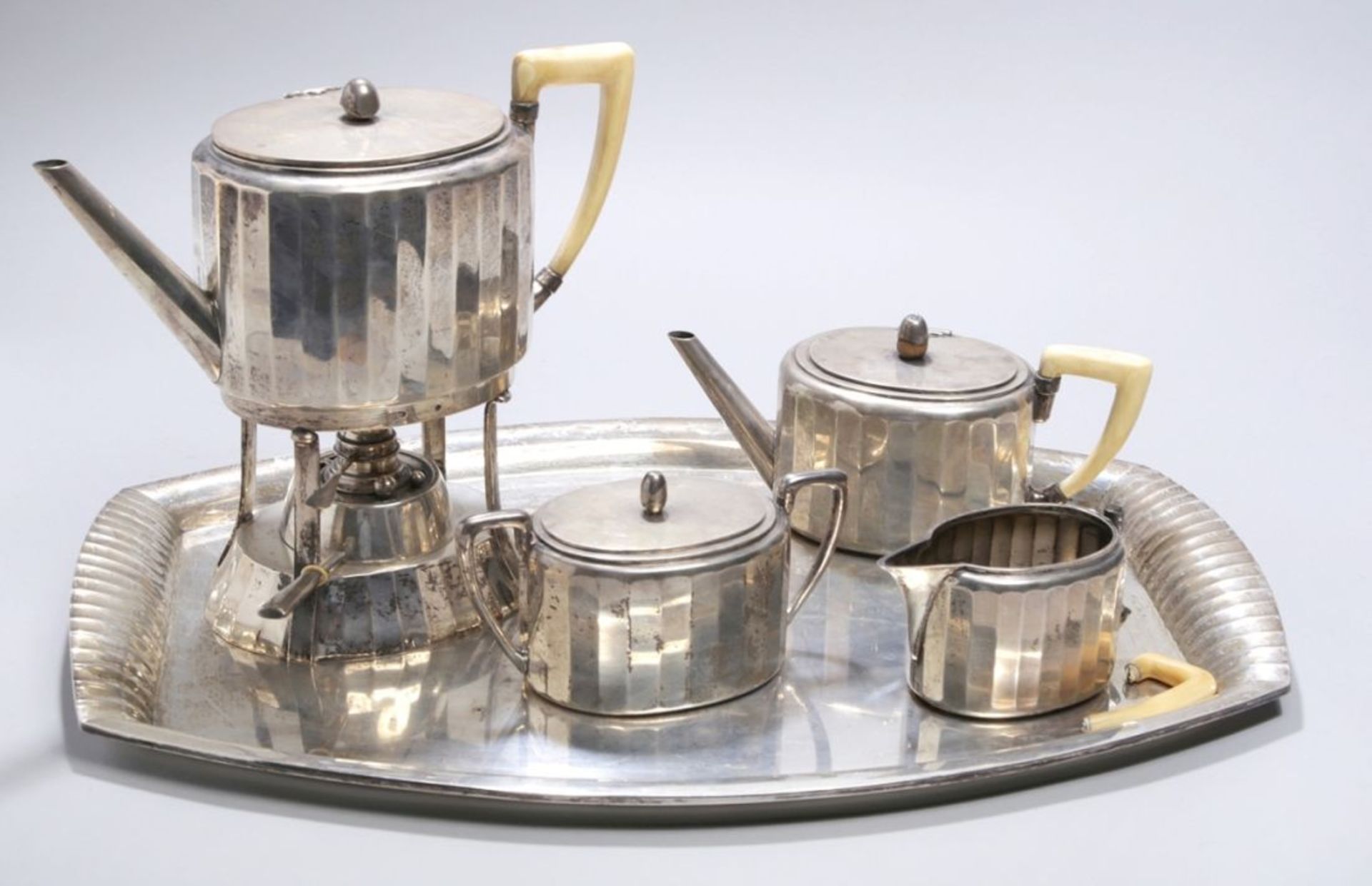 Kaffeeservice, 5-tlg., Wien, um 1920, Silber, bez. Rouzet & Fischmeister, Kammerjuwelier,