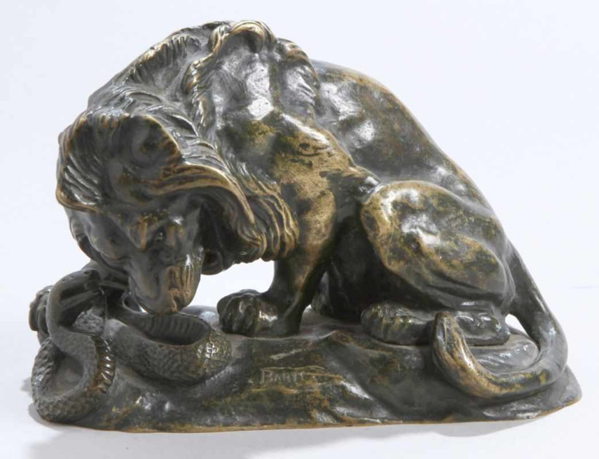 Bronze-Tierplastik, "Löwe im Kampf mit der Schlange", Barye, Antoine-Louis, Paris 1795 -1875