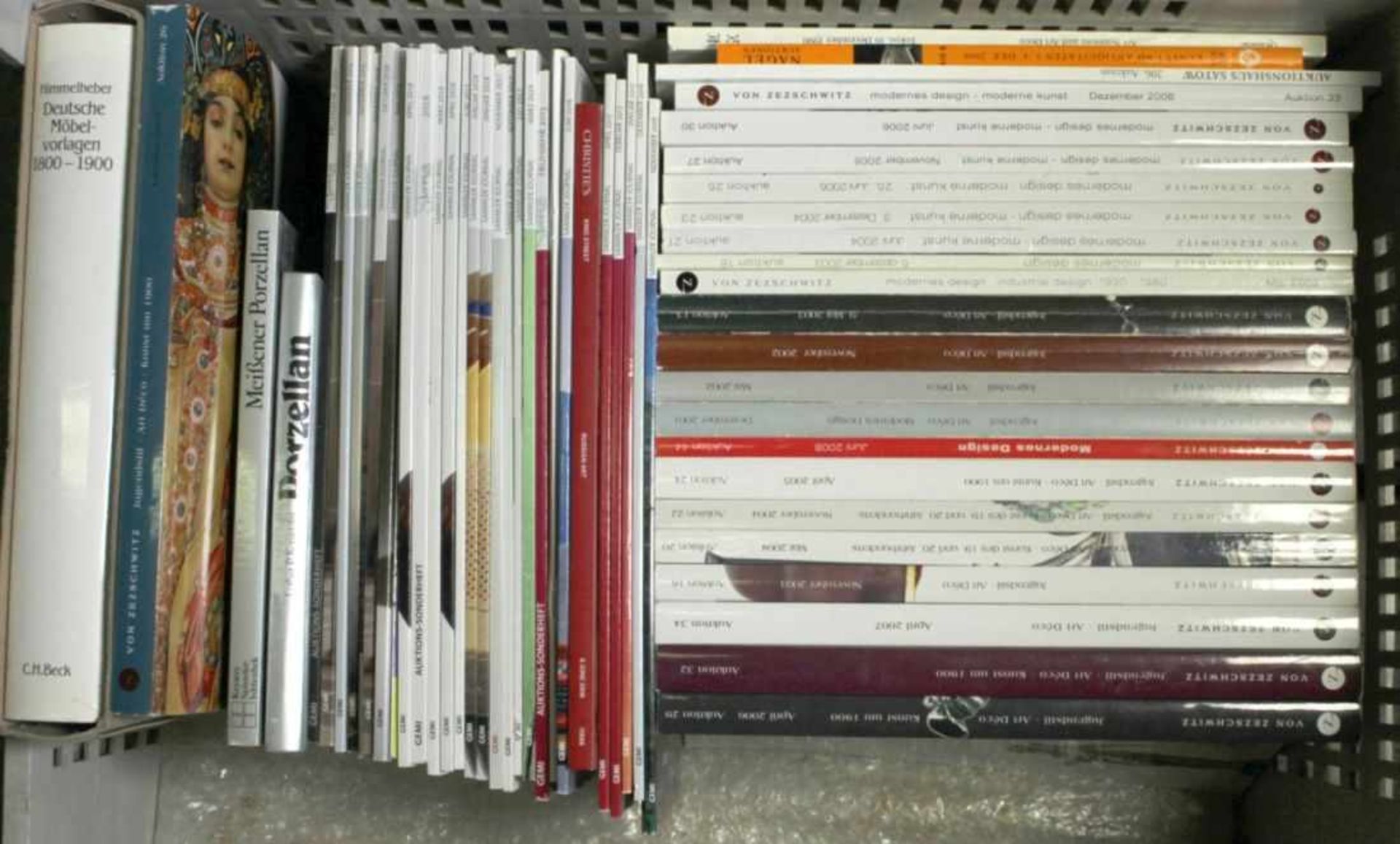 Konvolut-Auktionskataloge und Zeitschriften, ungezählt, Sammlerjournal und Auktionshausvon