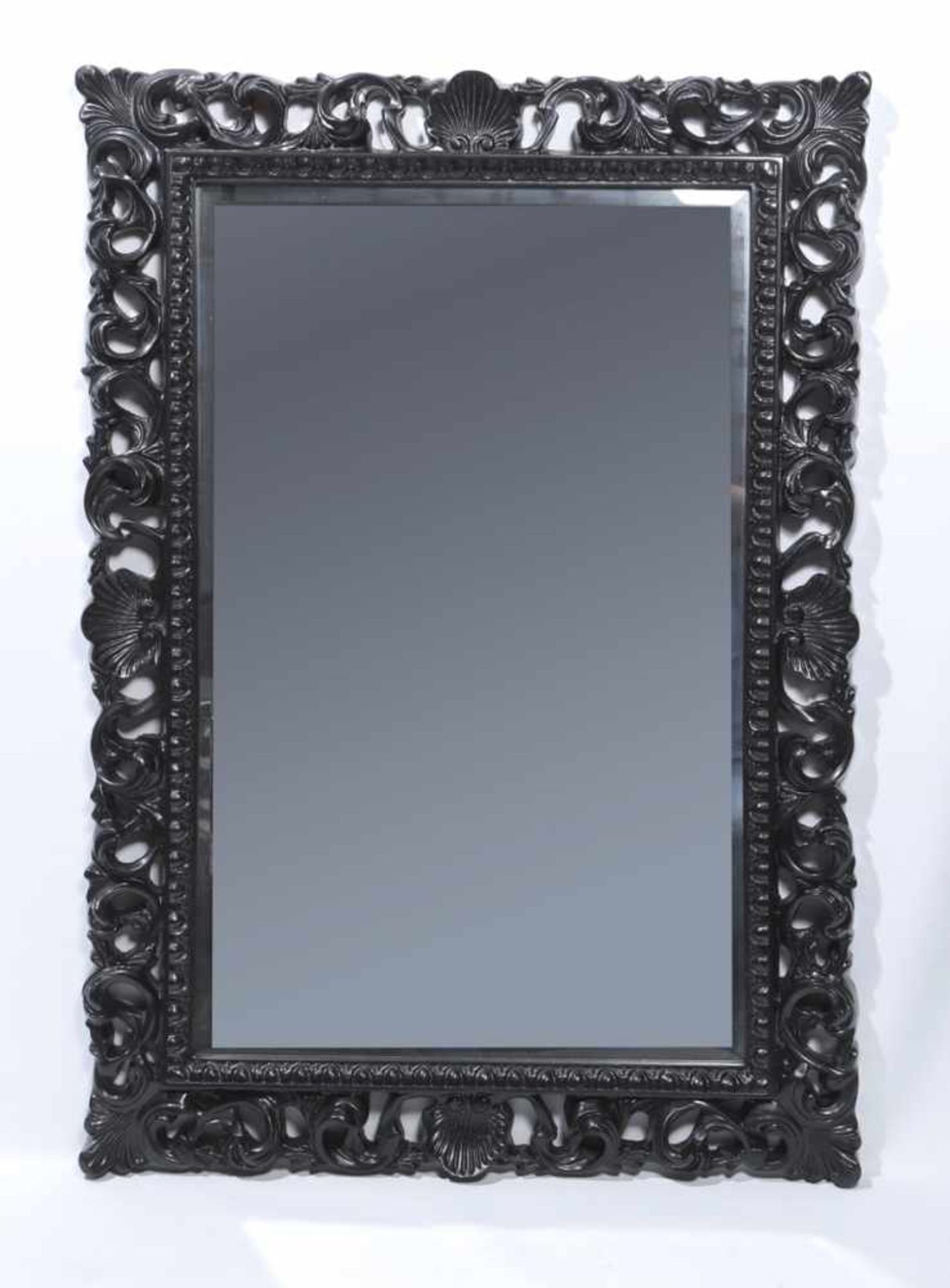 Wandspiegel, neuzeitlich, Gussmasse, ebonisiert, durchbrochen gearbeitet,Facette-Spiegelglas, 106