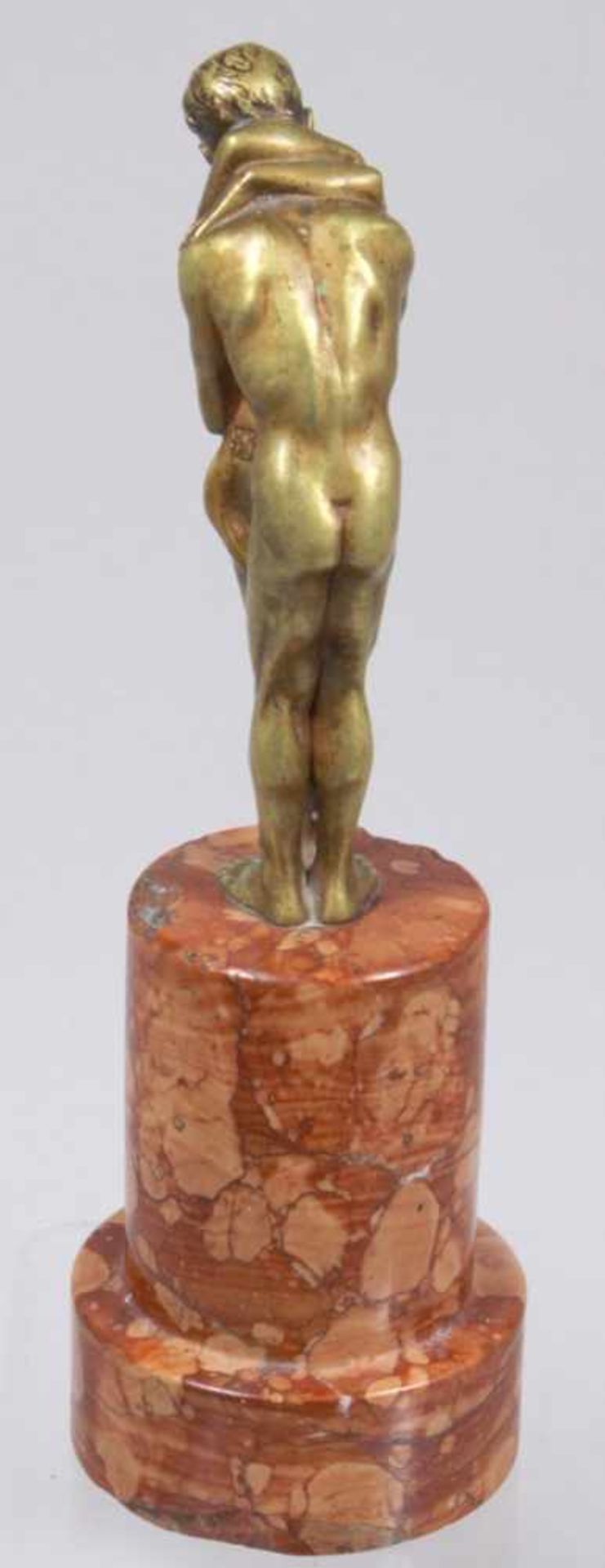 Bronze-Plastik, "Sich küssendes, nacktes Paar", Bergmann, Wien, um 1910, vollplastische, - Bild 2 aus 4