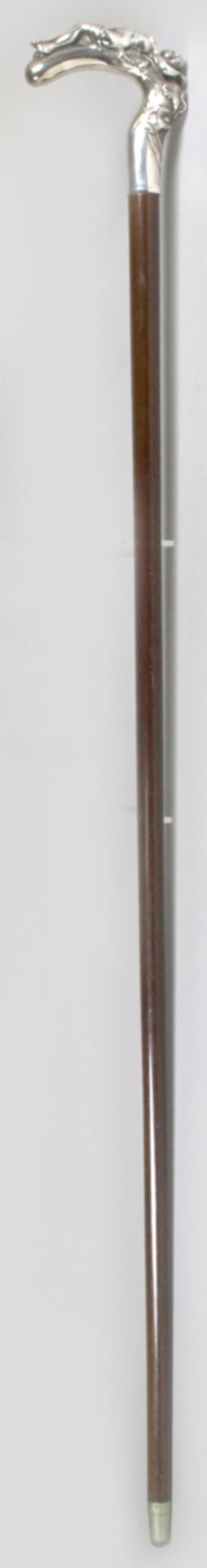 Spazierstock, um 1910, dunkelbrauner Holzschaft, Griff aus Silber 800, verziert mitliegendem, - Bild 2 aus 4