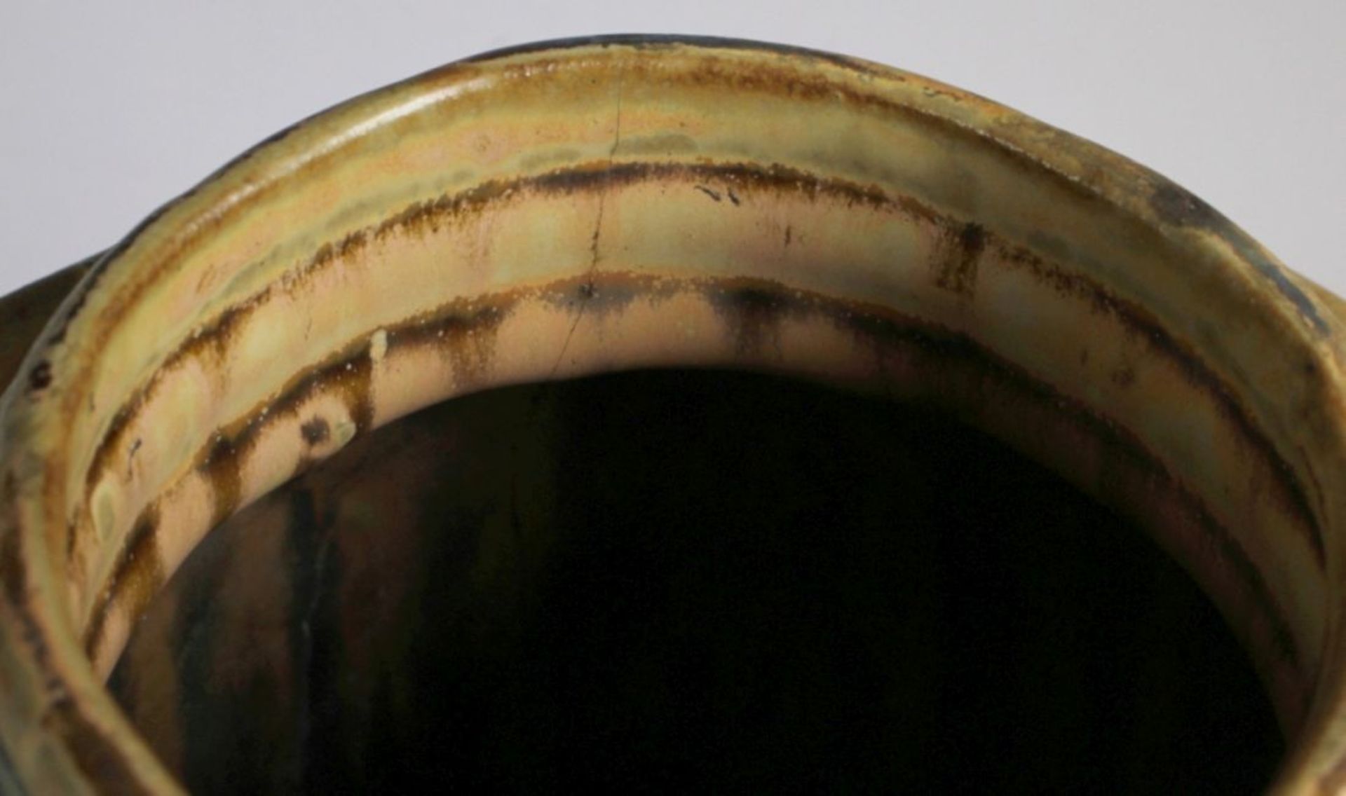 Art Déco Keramik-Ziervase, ungemarkt, Mod.nr.: 109, leicht ausgestellter Rundstand, - Bild 2 aus 3