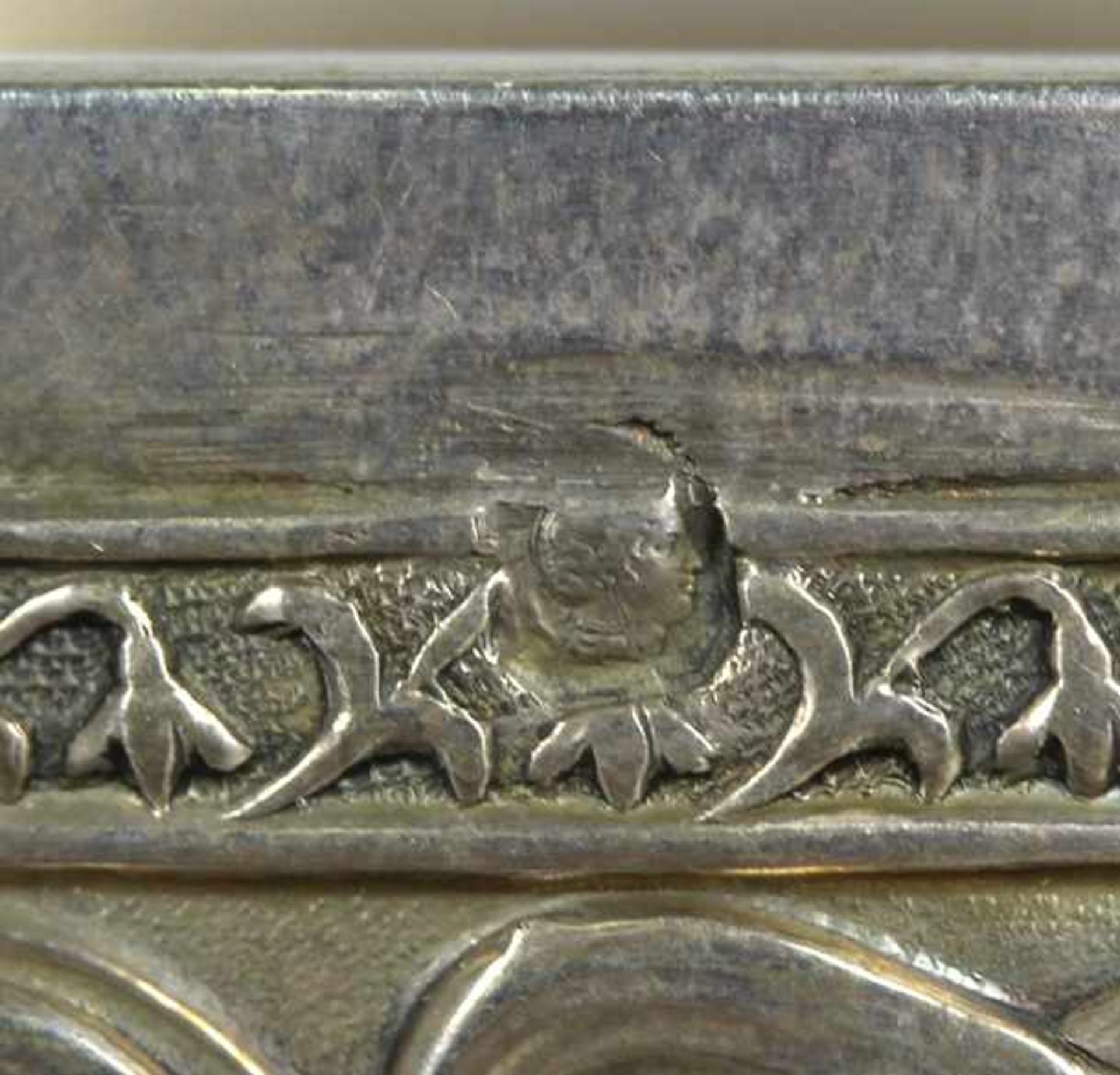 Zierschälchen, E. Molle, Frankreich, um 1900, Silber 950, runder Stand, leicht gebauchterKorpus, - Bild 2 aus 3