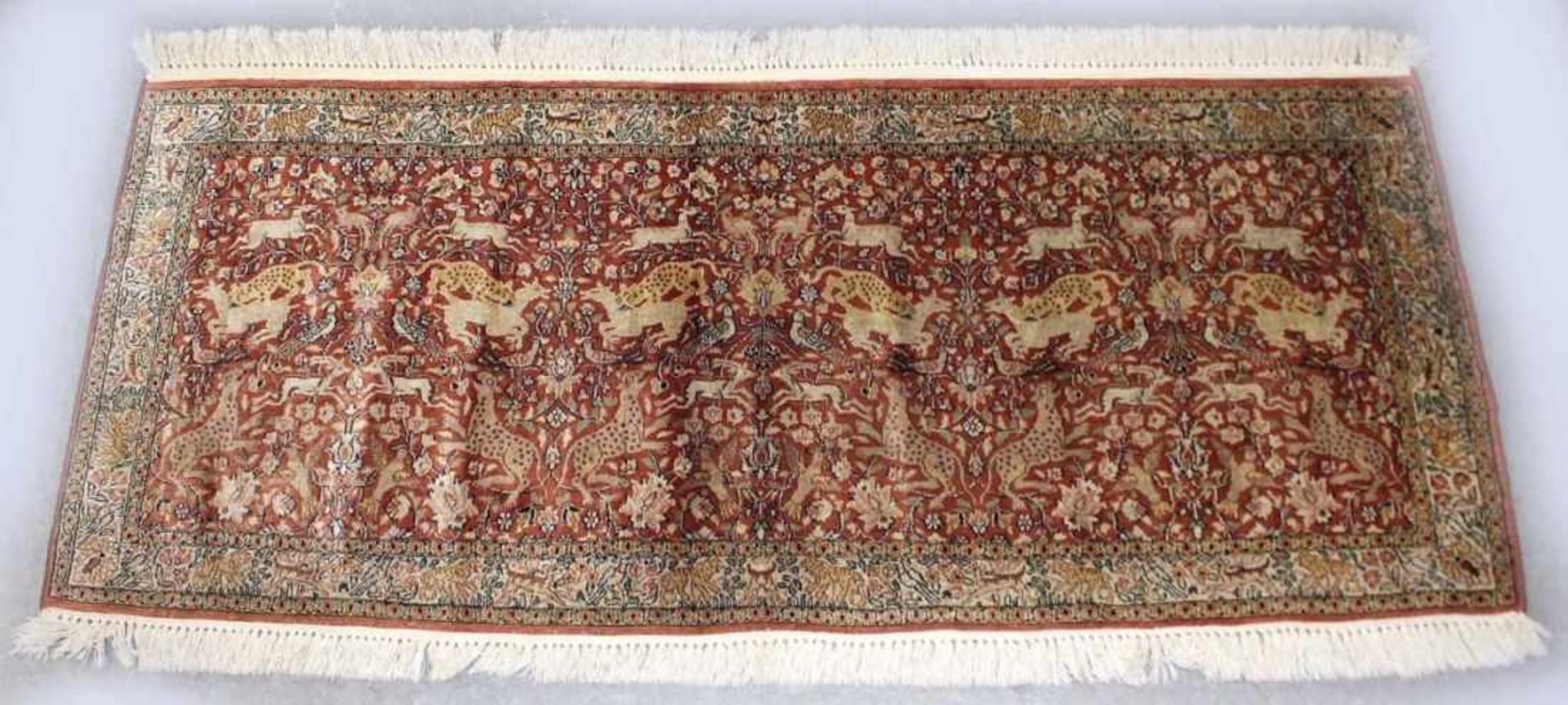 Bild-Teppich, Indien, ca. 40 Jahre alt, Kunstseide auf Baumwolle, 180 x 78 cm