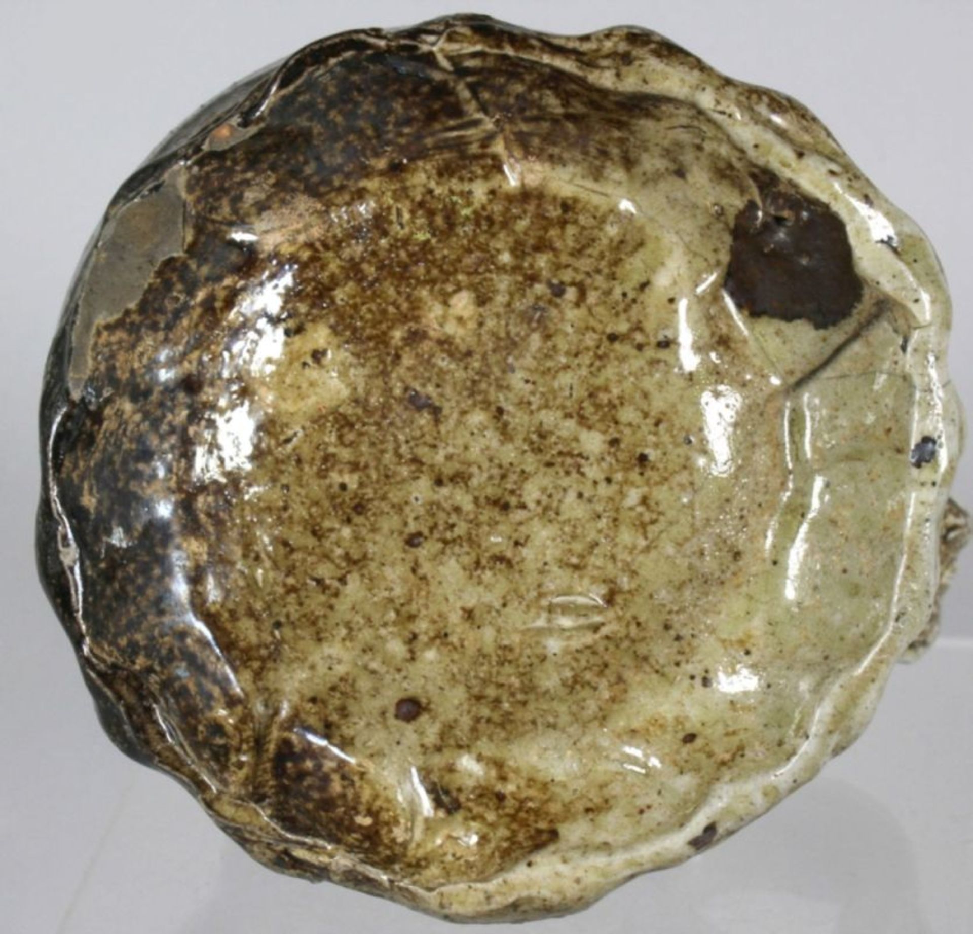Steinzeug-Zylinderhalskrug, Raeren, 15. Jh., wellig gedrückt ausgestellter Rundstand,bauchiger - Bild 6 aus 7