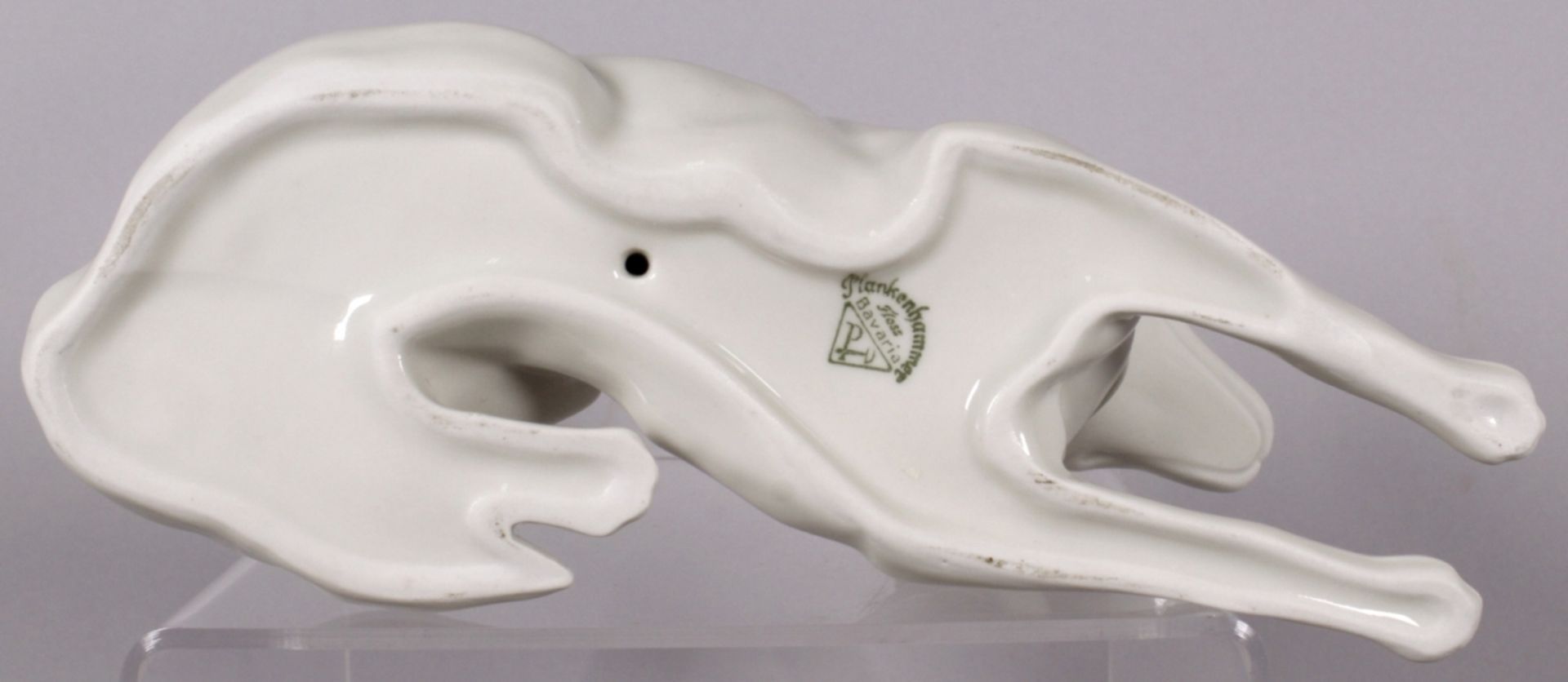 Weißporzellan-Tierplastik, "Liegender Schäferhund", Porzellanfabrik Plankenhammer WittmannGmbH, - Bild 3 aus 3