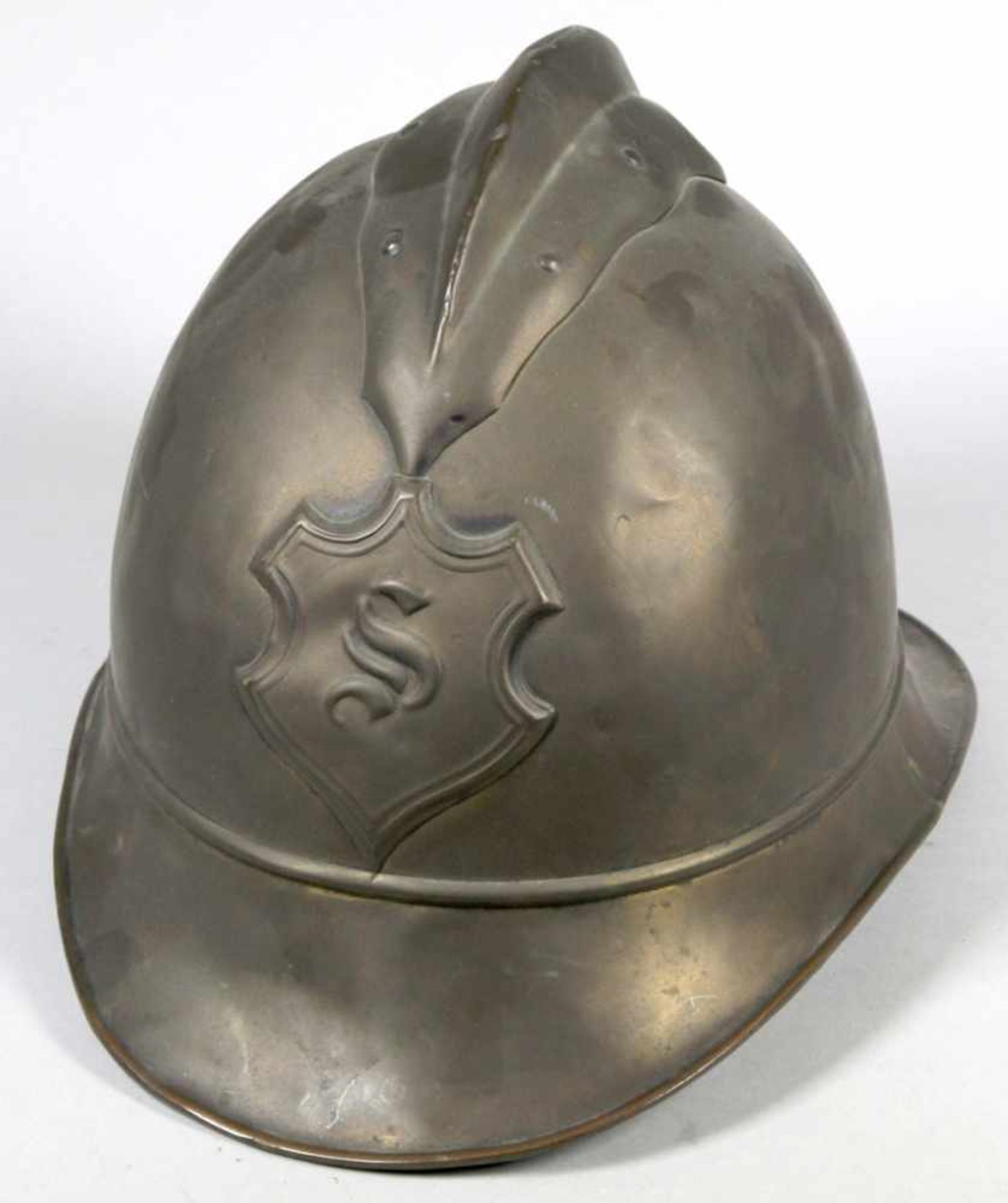 Feuerwehr-Helm, 19. Jh., Messing, H 20 cm, teilw. mit Dellen und Bruchstellen, gebrauchterZusta - Bild 2 aus 3