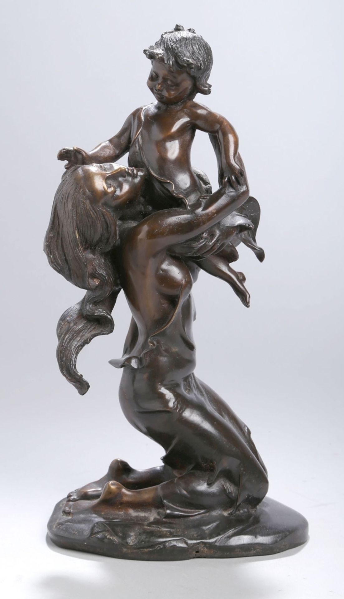 Bronze-Plastik, "Mutterglück", anonymer Bildhauer Mitte 20. Jh., vollplastischeDarstellung, dun