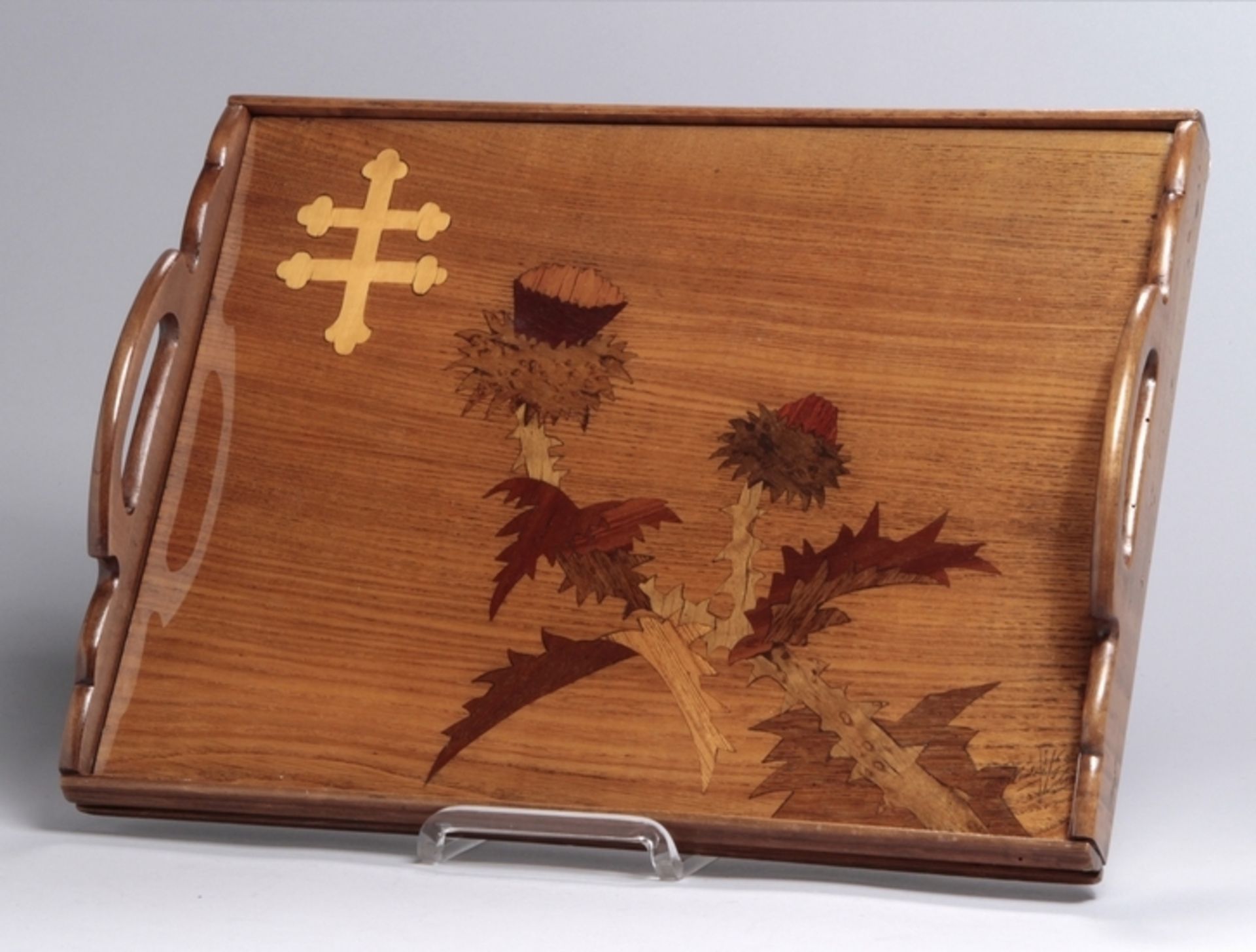 Holz-Tablett, Emile Gallé, Nancy, um 1900, gefertigt und intarsiert aus verschiedenenEdelhölzer