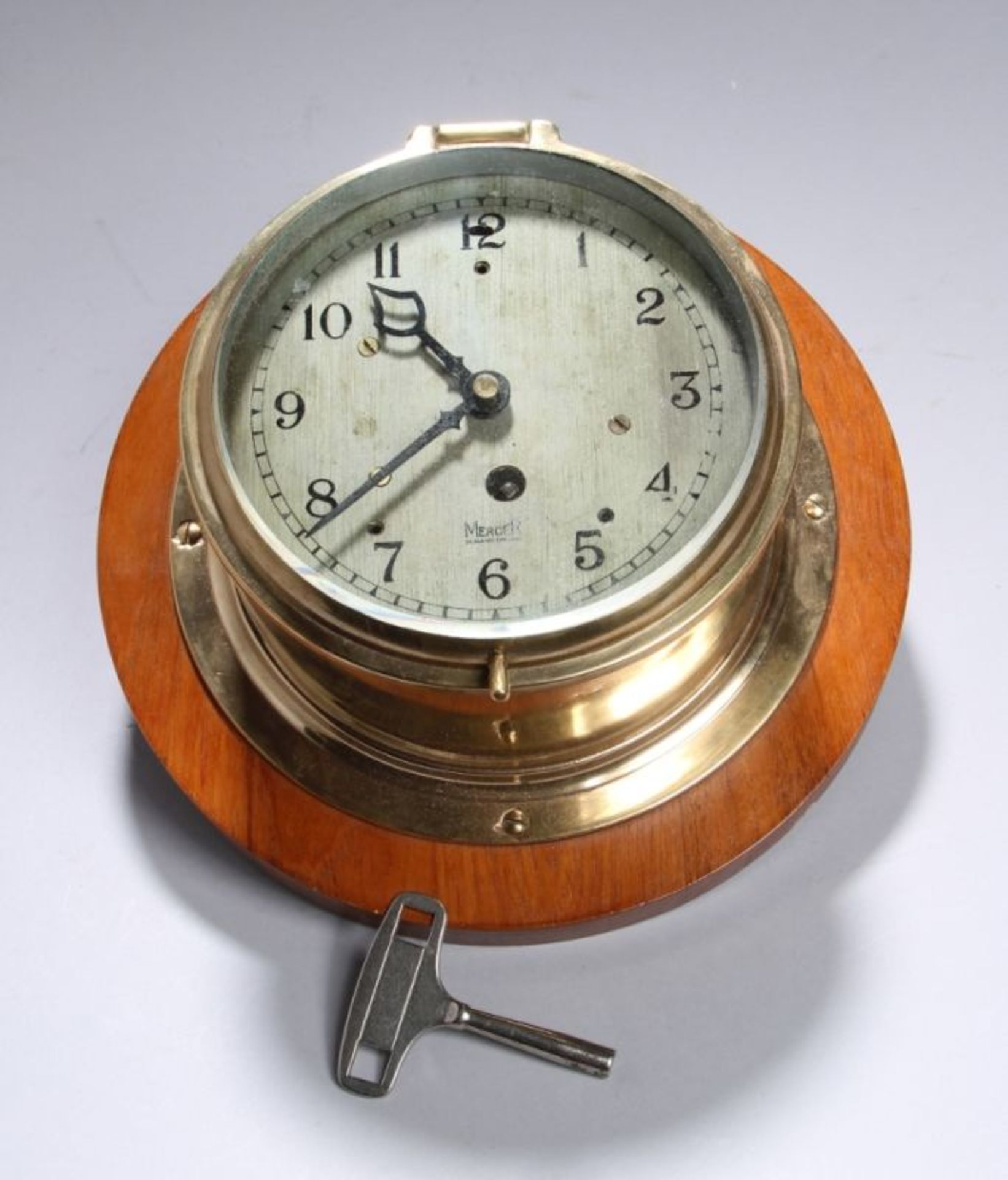 Schiffs-Uhr, Mercer, St. Albans, um 1900, rund, mechanisches Werk mit Schlüsselaufzug,Messingge