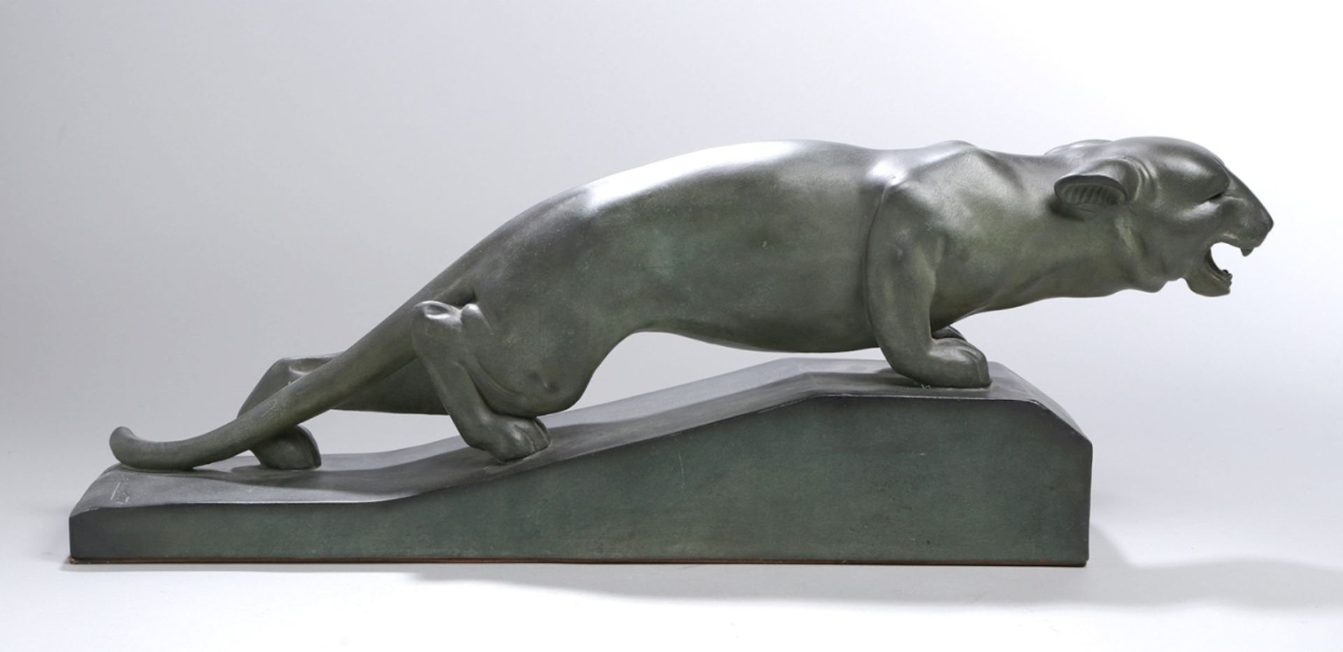 Terracotta-Tierplastik, "Panther", G. H. Laurent, französischer Bildhauer um 1930, aufansteigen
