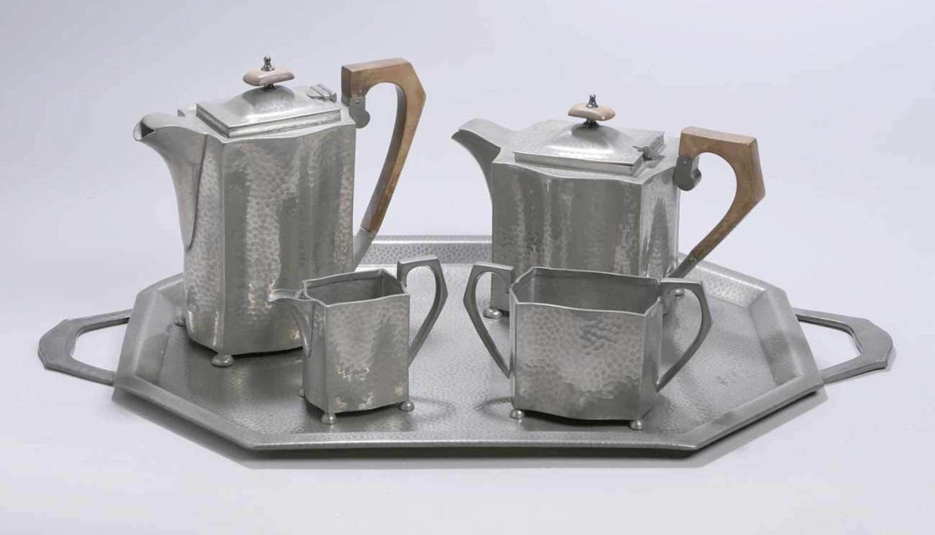 Zinn-Kaffee-/Teesevice, 5-tlg., Hutton, Sheffielf, um 1910-20, bestehend aus: Tablett, 2Kannen,