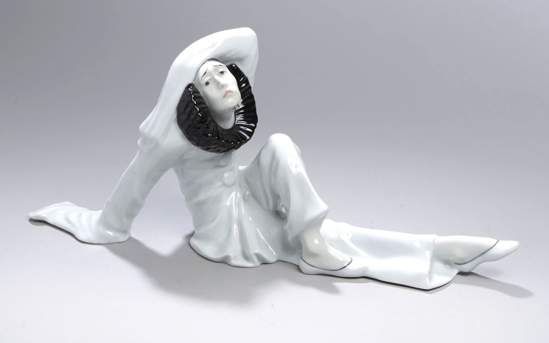 Porzellan-Figur, "Pierrot", Gebrüder Heubach, Lichte, um 1920, Entw.: Wera von Bartels,Mod.nr.: