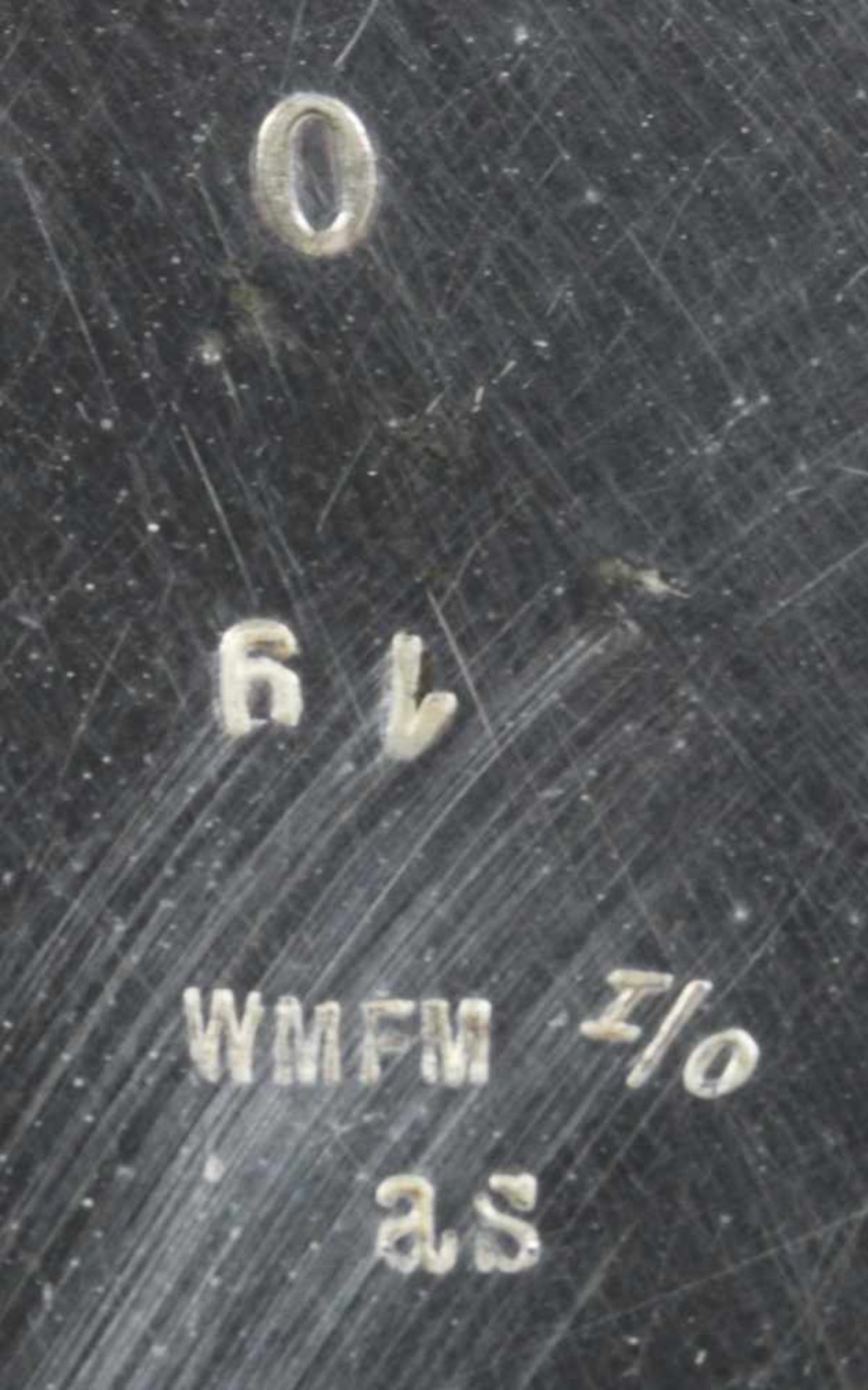 Metall-Schatulle, WMF, Geislingen, um 1900, auf 4 Kugelfüßchen zylindrische Truhenform mitschar - Bild 2 aus 2