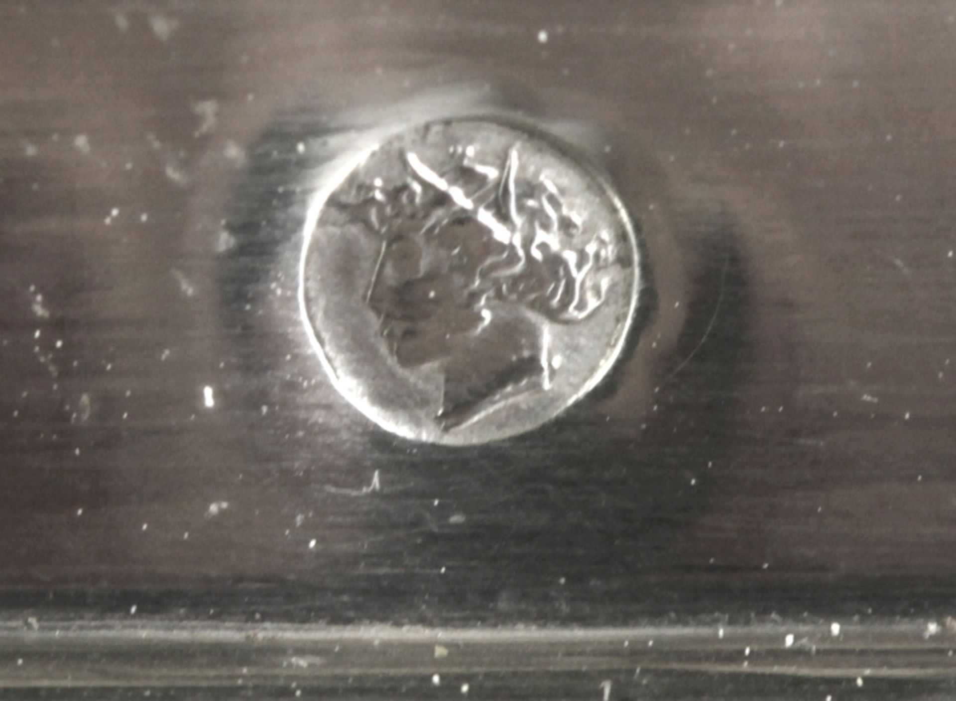 Prunk-Deckelgefäß, Frankreich, um 1820, Silber 950, quadratischer Stand auf 4 Kugelfüßen,Wandun - Bild 2 aus 3