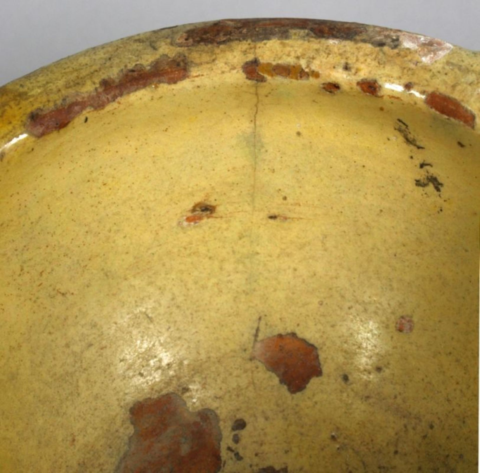 Keramik-Mörser, wohl Siebenbürgen, 18. Jh., runde, gemuldete Form mit 3-fach ausgezogenerMündun - Bild 3 aus 4