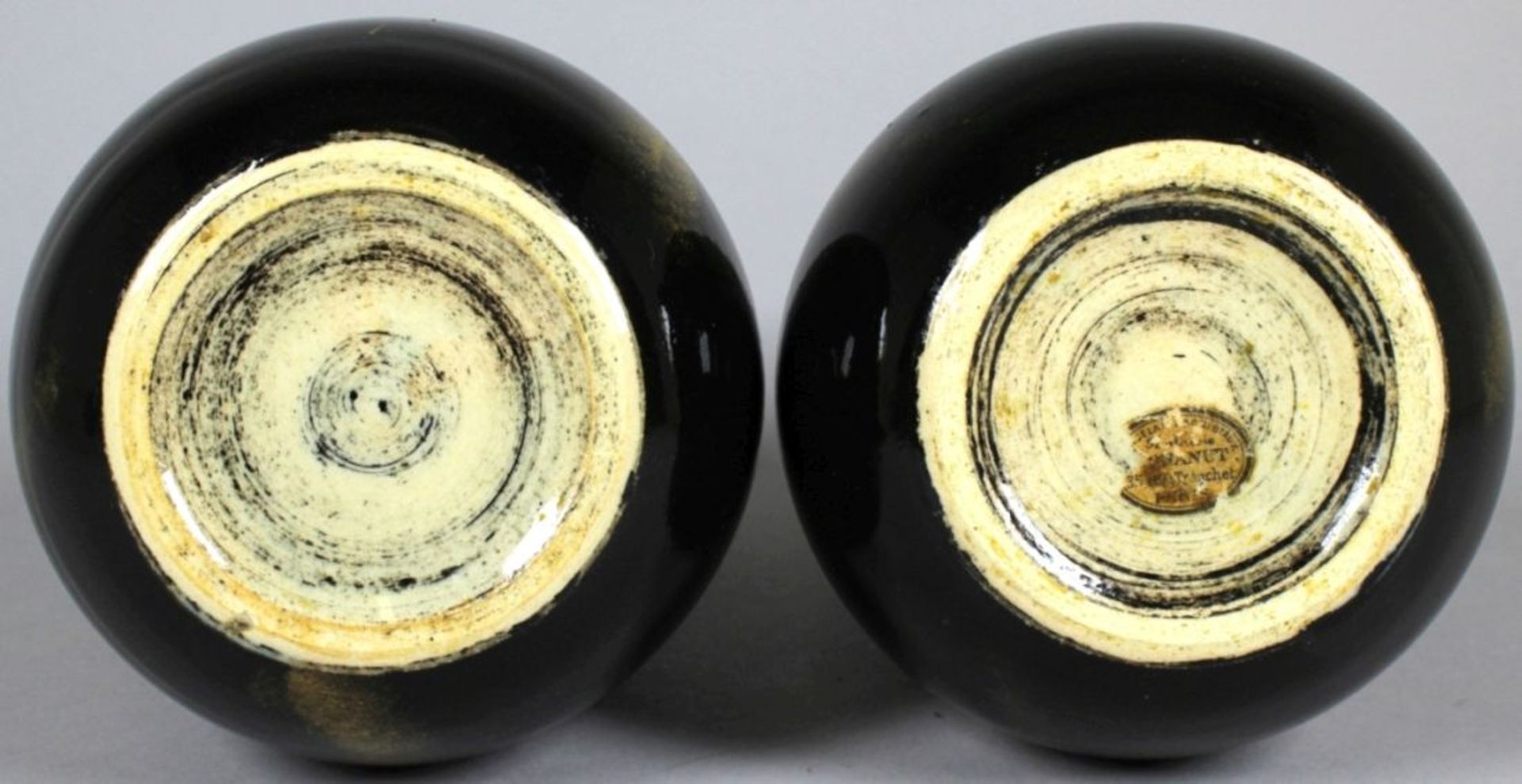 Ein Paar Jugendstil Keramik-Ziervase, Frankreich, runder Stand, im Ansatz gebauchter, sichzu Ha - Bild 3 aus 3