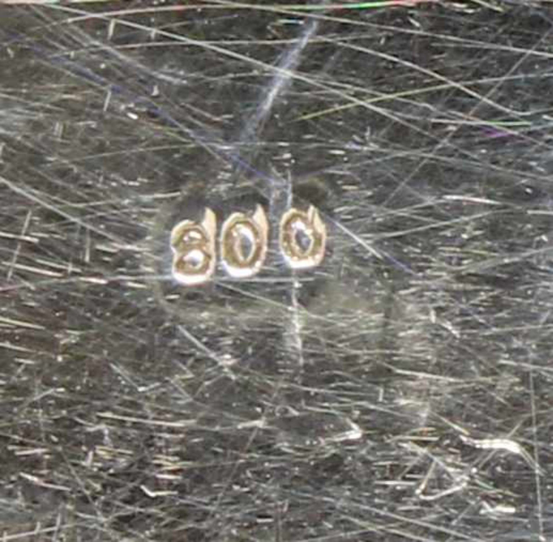 Teller, Silber 800, Profilrand, Fahne mit Rankenzier, ø 19.5 cm, ca. 395 g< - Image 2 of 2