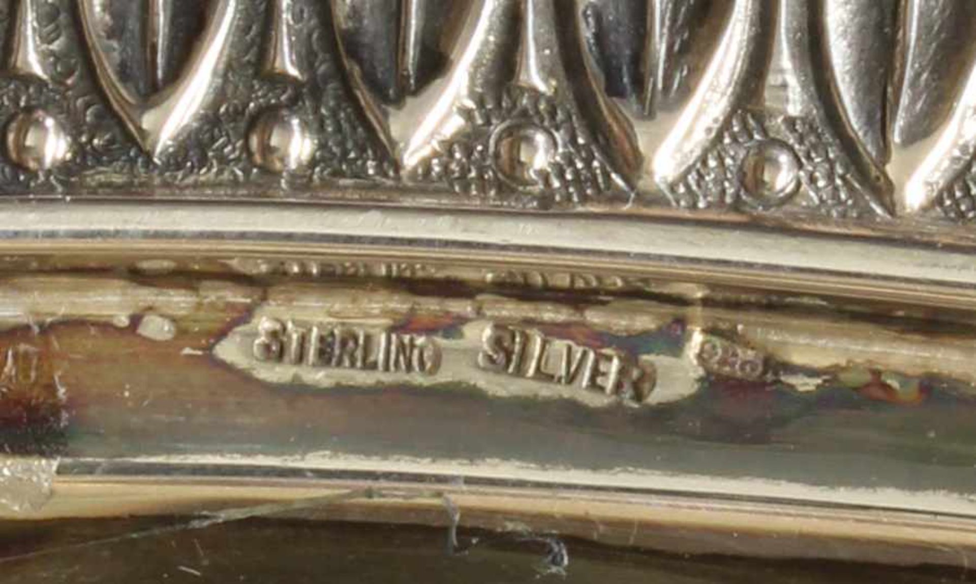 Platte, Silber 925, oval, Blattstabrand, glatter Spiegel, 46 x 36.5 cm, ca. 1.236 g - Bild 2 aus 2