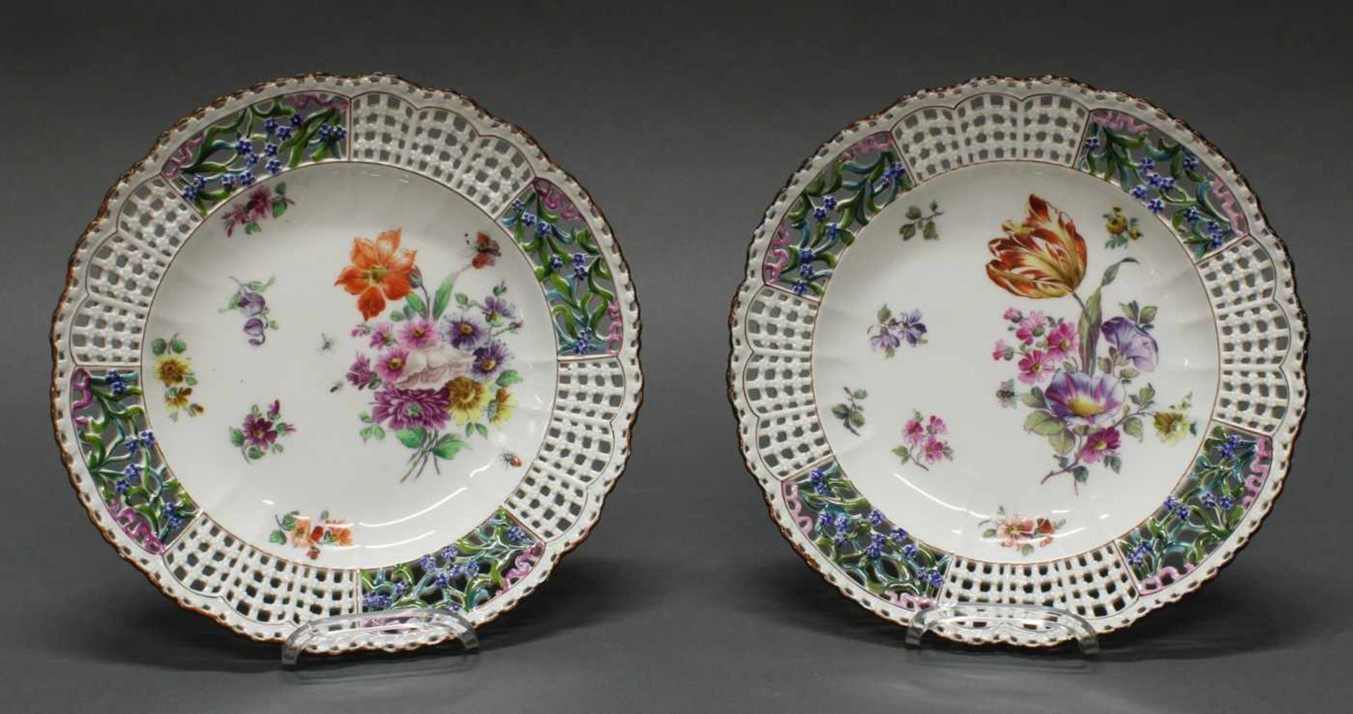 2 Durchbruchteller, Meissen, Schwertermarke, 1850-1924, 2. Wahl, Spiegel mit Blumenmalerei,