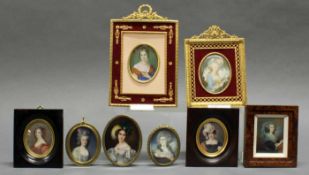 8 Miniaturen, Gouachen, "Damenbildnisse", verschiedene Maße, von 8 x 6 cm bis 11 x 8 cm, jeweils