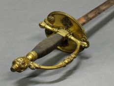 Degen, 19. Jh., feuervergoldetes Gefäß mit Kreuzmotiven und Lilie, drahtumwickelter Griff, Klinge