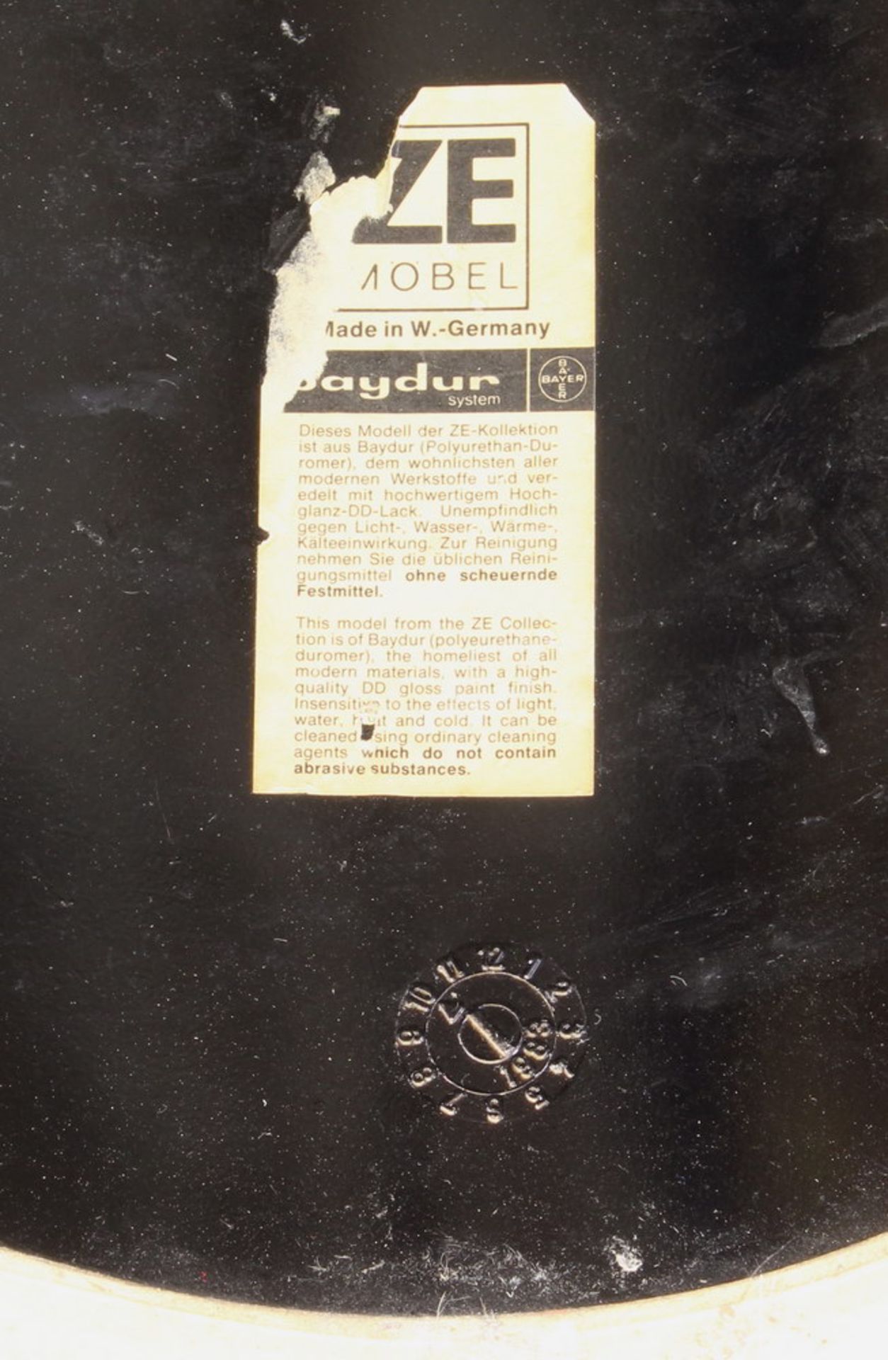 "Panton Chair", schwarzer Baydur Kunststoff, Hochglanz lackiert, im Fuß gemarkt 'Verner Panton', - Bild 2 aus 3