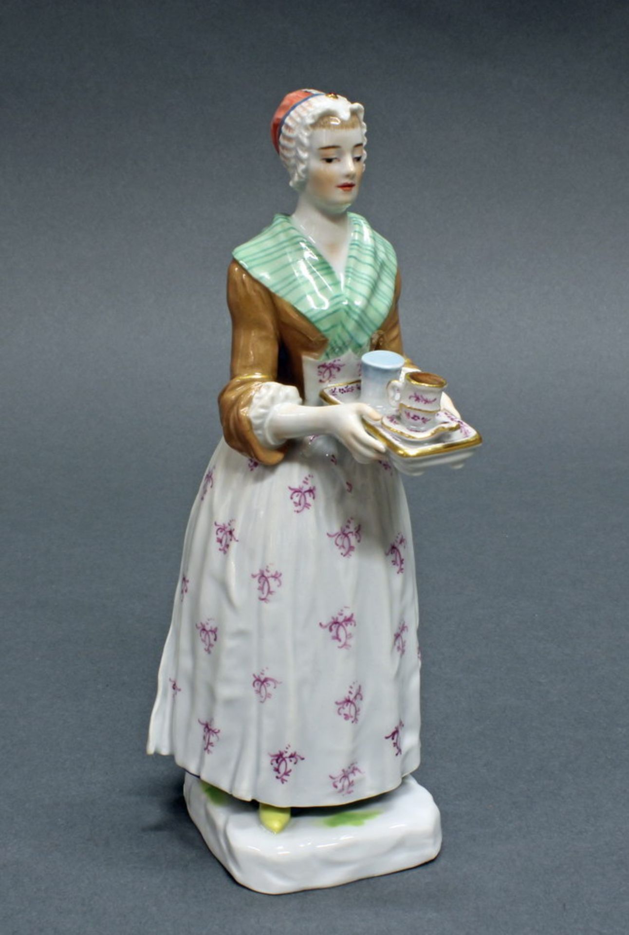 Porzellanfigur, "Das Schokoladenmädchen", Meissen, Schwertermarke, 1850-1924, 2. Wahl,