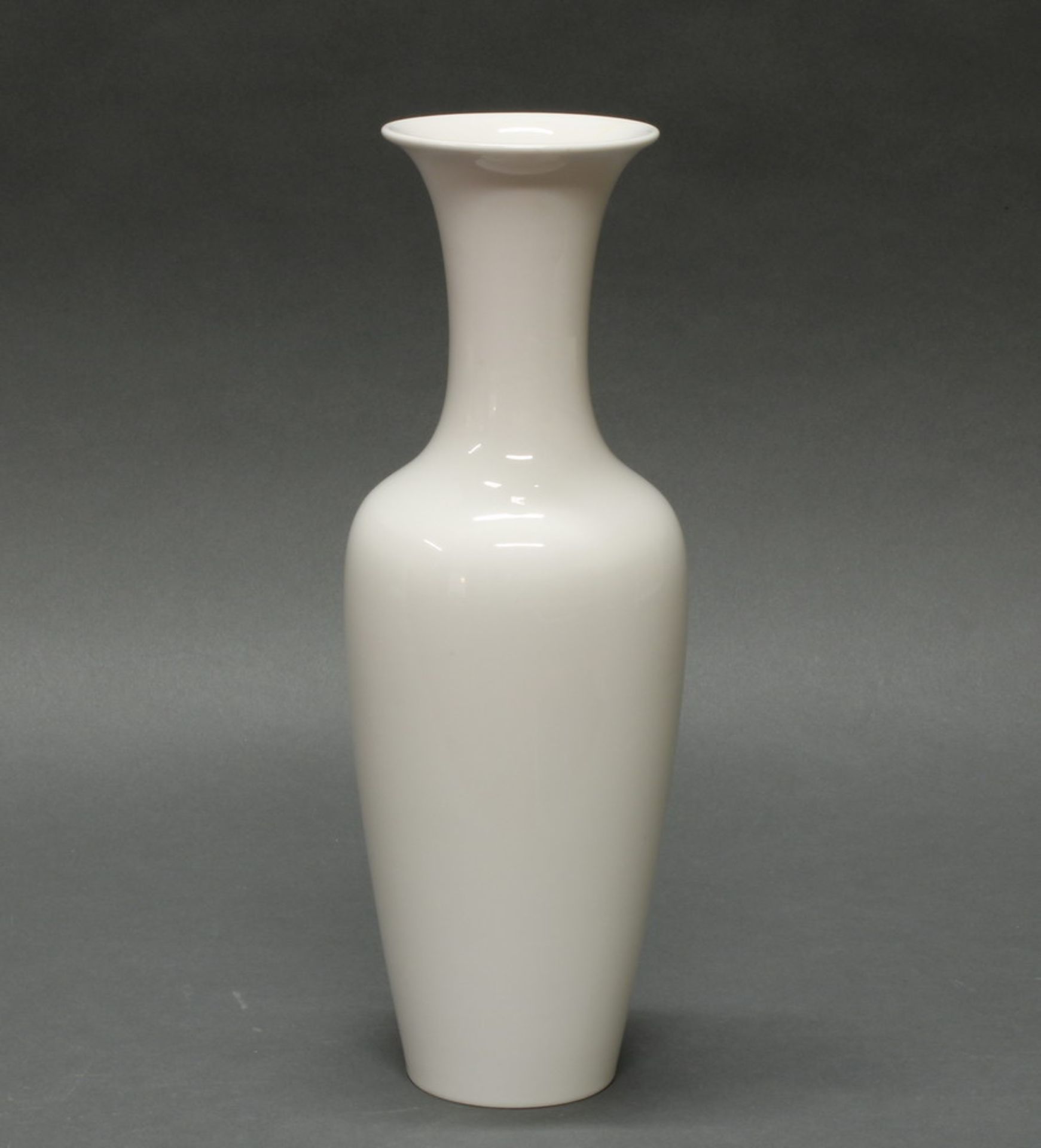 Vase, KPM Berlin, Weißporzellan, 34 cm hoch