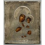 Ikone, Tempera auf Holz, "Muttergottes mit Kind", Russland, 19. Jh., Silberoklad, punziert 84,