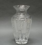 Vase, Ende 1960er Jahre, farbloses Kristallglas, konisch, Schliff- und Facettendekor, an unteren