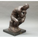 Plastik, dunkelbraun patiniert, wohl Keramik, "Der Denker", nach Rodin, neuzeitlich, auf