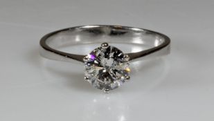 Ring, WG 585, 1 Brillant ca. 1.10 ct., etwa w/p2, Goldgewicht 2.4 g, RM 18.5