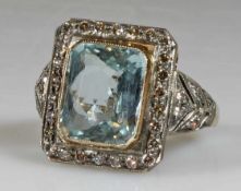 Ring, RG 750, Silber 925 belötet, 1 rechteckig facettierter Aquamarin ca. 4.69 ct., Diamanten zus.