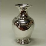 Vase, Silber 925, Bruckmann, Balusterform, Schulter mit Kordelband, 27.2 cm hoch, ca. 710 g, etwas