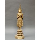 Figur, "Stehende Gottheit", Thailand, 20. Jh., Rattanakosin, Bronze, lackvergoldet, auf hohem