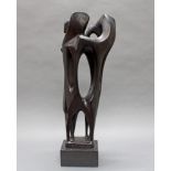 Skulptur, Holz geschnitzt, "Abstrakt", seitlich bezeichnet Balogh P., auf Holzsockel, 69 cm hoch (