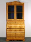 Schreibschrank, Biedermeier, um 1840, norddeutsch, Esche, Unterteil drei Schübe, darüber