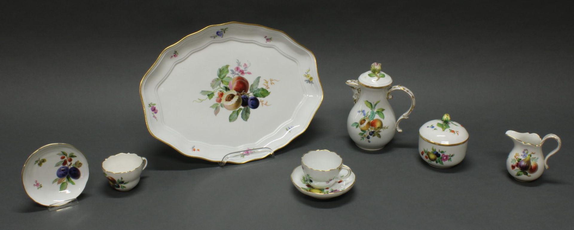 Tete-à-Tete-Service, Meissen, Schwertermarke, 1850-1924, 1. Wahl, Fruchtmalerei, bunt, Goldrand: