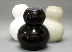 3 Vasen, Rosenthal, home designs, Glas, weiß, schwarz und grau, zweifach gebaucht, schräge
