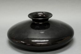 Vase, Keramik, neuzeitlich, Lambert, runde Flachform mit ausgestelltem Hals, schwarz glasiert, 16 cm