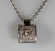 Anhänger, mit Kette, WG 750, Brillanten zus. ca. 1.0 ct., pavé-gefasst, ca. 10 g, 44 cm lang