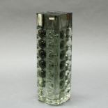 Vase, Ichendorf, Glas, grünlich, vierseitig, mit Felderdekor, Modellentwurf von Horst Tüselmann,