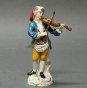 Porzellanfigur, "Geigenspieler mit Liederbüchern", Meissen, Schwertermarke, 2. Wahl, Modellnummer