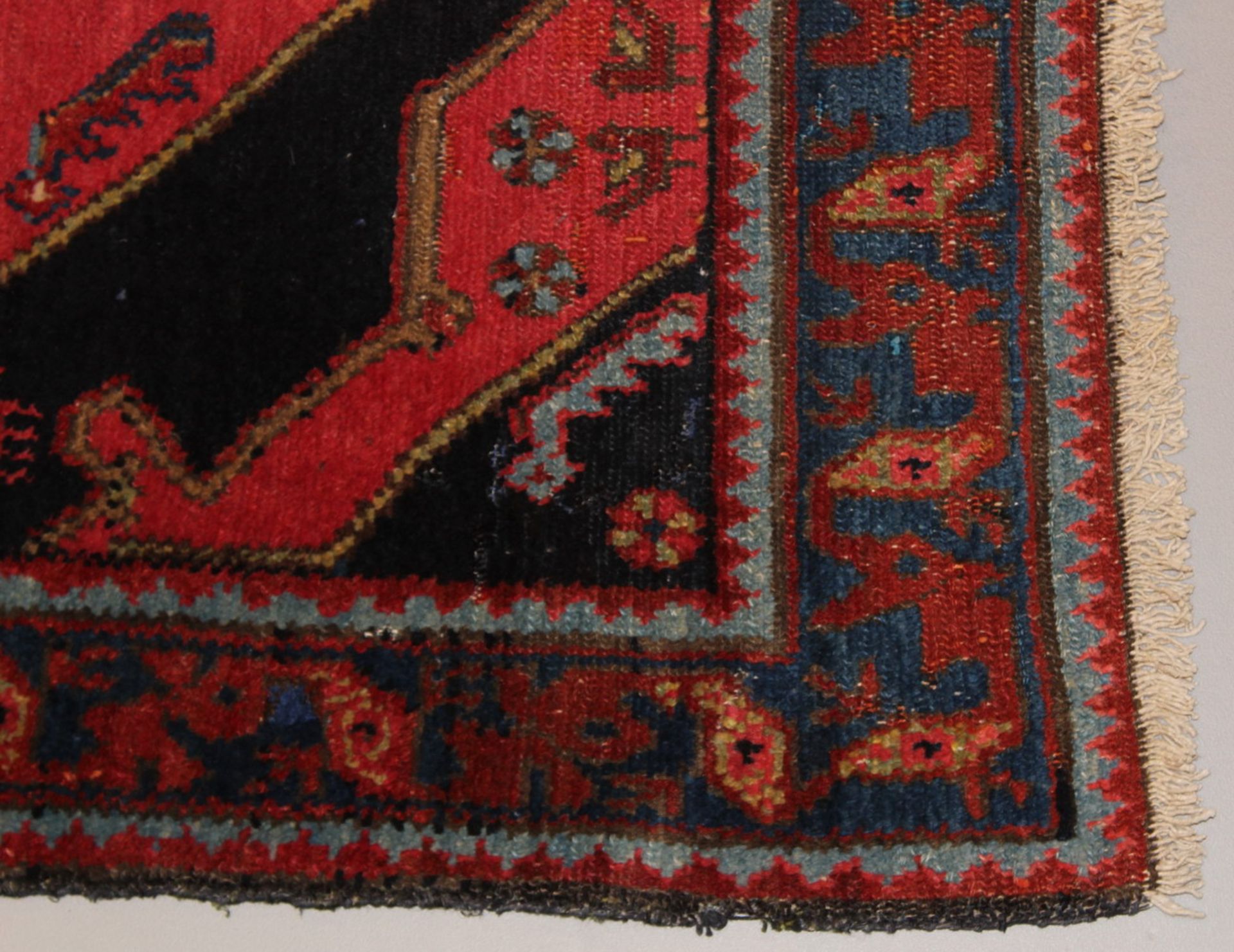 Malayer, Iran, alt, ca. 4.62 x 1.42 m, Flor teilweise reduziert - Bild 2 aus 3