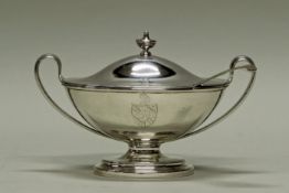 Deckelsaucière, Silber 925, London, 1786, John Wakelin & William Taylor, ovale Form, zwei