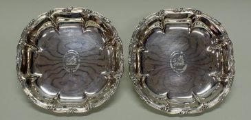 Paar Gemüseschalen, Silber 925, London, 1831, Meistermarke, passig-geschweifter Profilrand, je mit