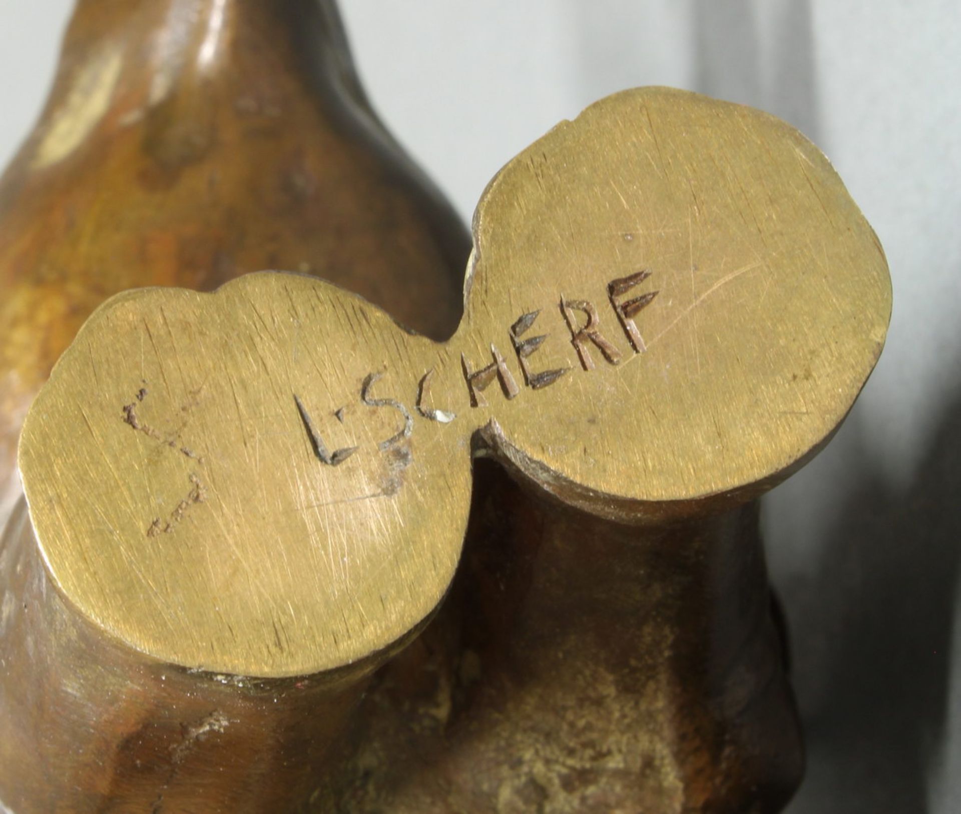 Bronze, braun patiniert, "Junger Elefant", auf der Standfläche bezeichnet L. Scherf, 12 cm hoch. - Image 6 of 6